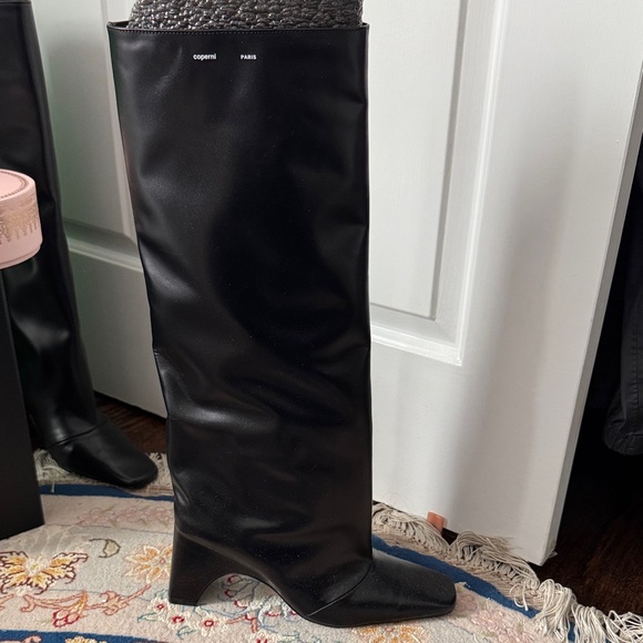 Coperni Shoes - Coperni Black Leather Sculpted-Heel Knee Boots